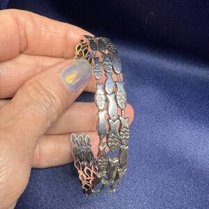 Bracelet Cuff Silver Fish Motif Beachy Contemporary Pisces